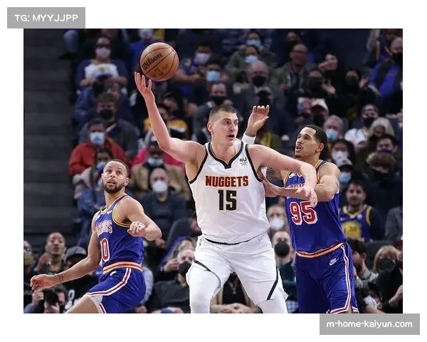 勇士末节反超却崩盘,三细节揭示速度与空间纪律重要性 勇士末节反超却崩盘,三细节揭示速度与空间纪律重要性